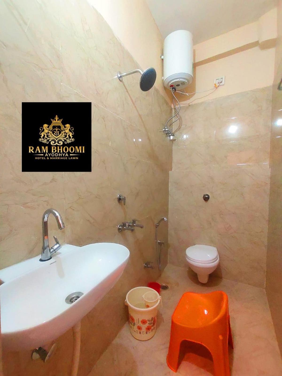 Hotel Rambhoomi Ayodhya Luaran gambar
